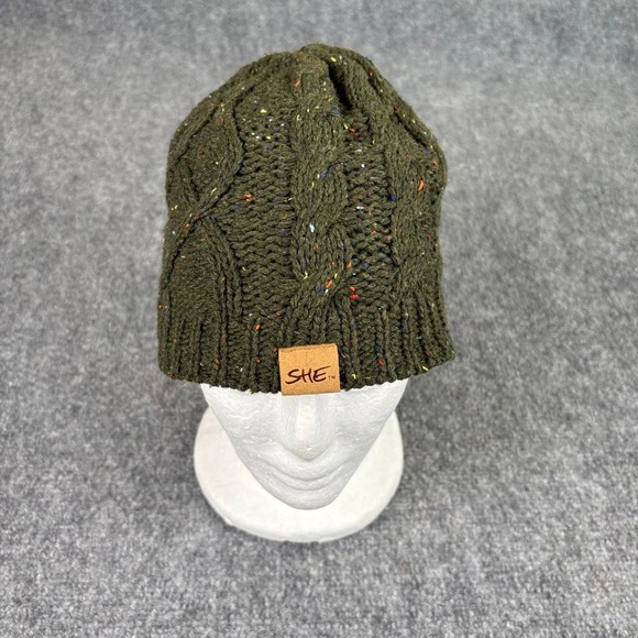 SHE Outdoors Bass Pro Shop Cable Knit Beanie Womens Hat Green Warm Winter Grunge - Picture 1 of 11